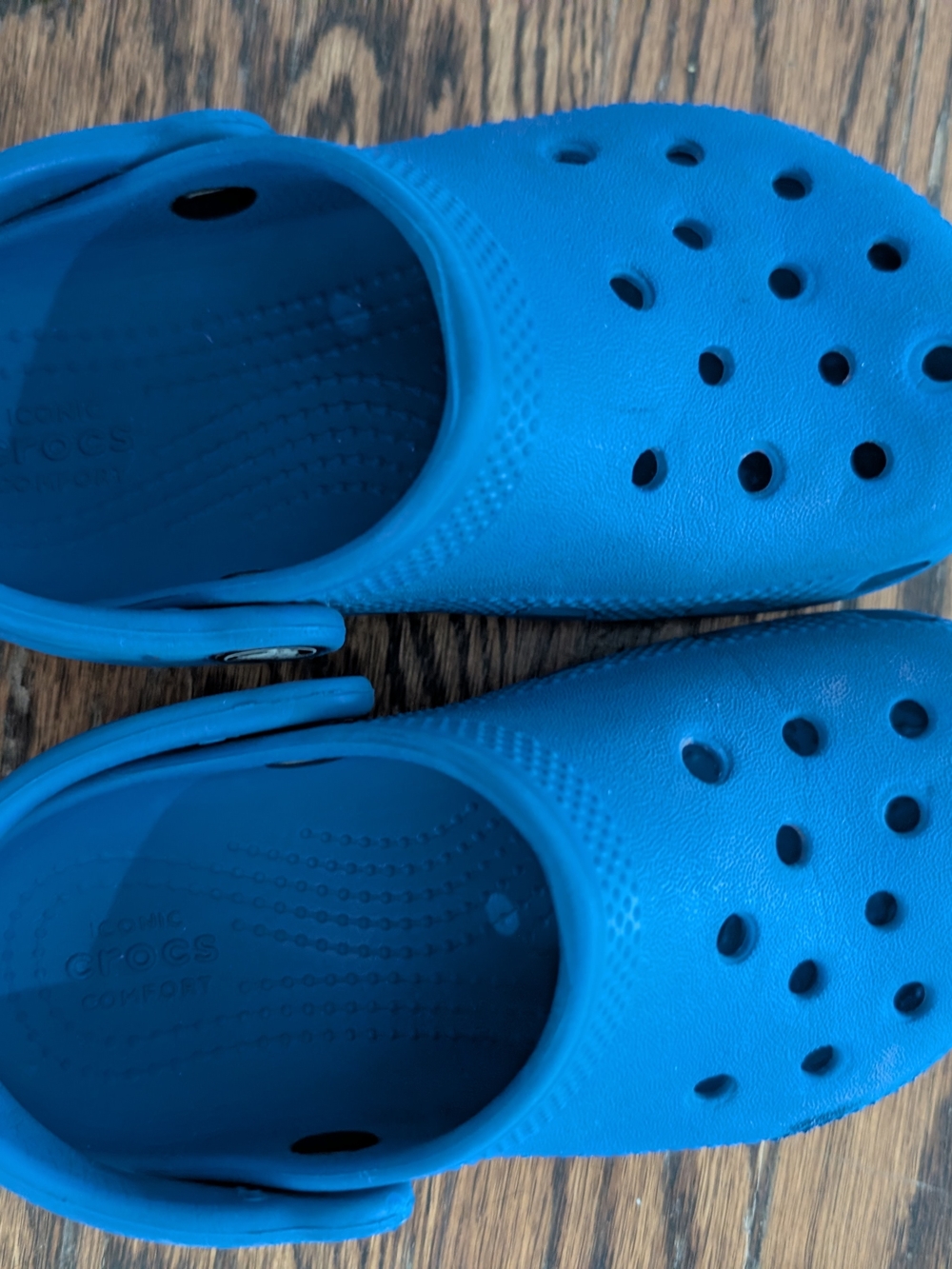 Kids 10T Crocs Classic Clogs in Bright Blue
